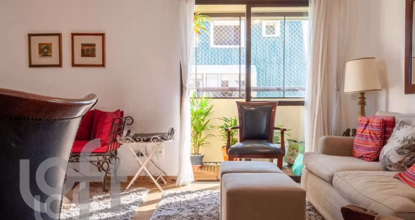 Apartamento com 3 quartos à venda na Rua dos Tapes, 56, Liberdade, São Paulo