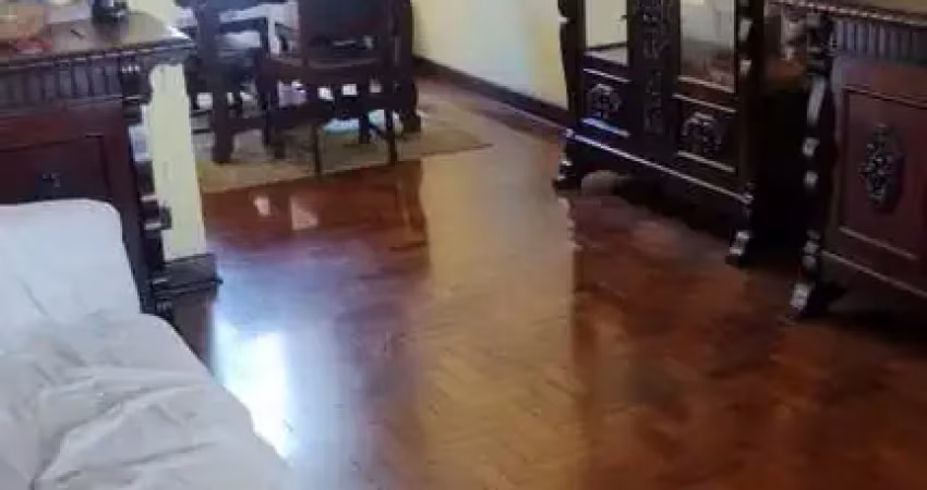 Casa com 2 quartos à venda na Rua Sara Bernhard, 118, Mooca, São Paulo