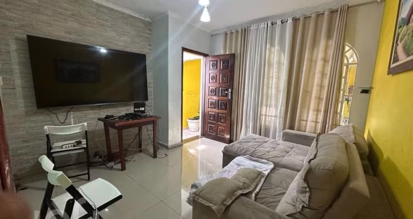 Casa com 3 quartos à venda na Rua Tangânica, 132, Parque Oratório, Santo André