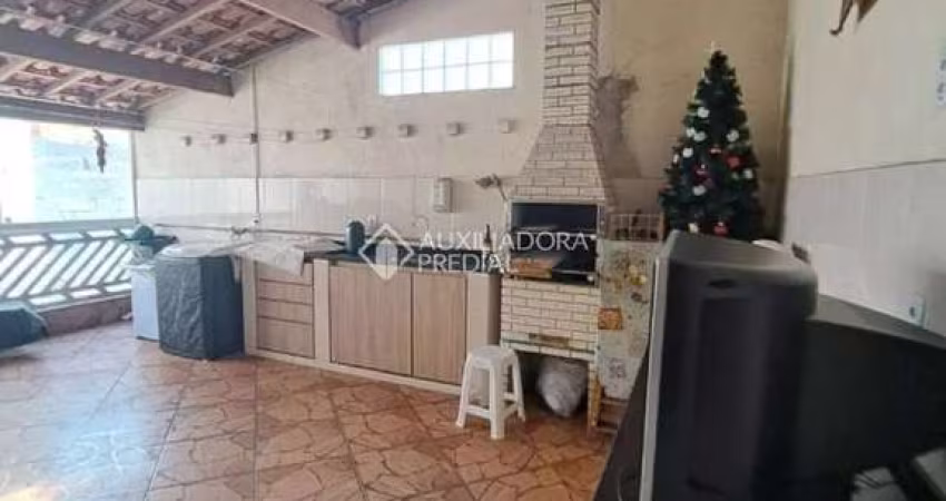Casa com 3 quartos à venda na ARMANDO SALLES OLIVEIRA, 232, Parque São Vicente, Mauá
