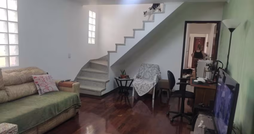 Casa com 3 quartos à venda na Rua Cristóvão Colombo, 474, Vila América, Santo André