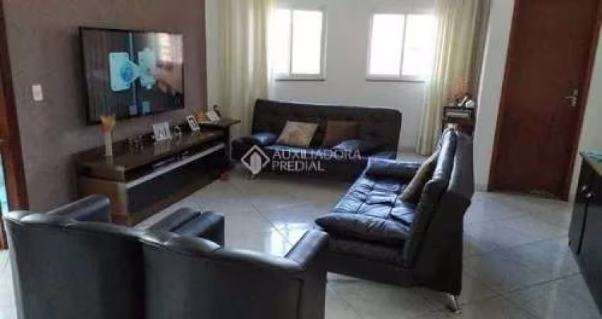 Casa com 3 quartos à venda na Rua Domingos Cerchiari, 135, Jardim Las Vegas, Santo André