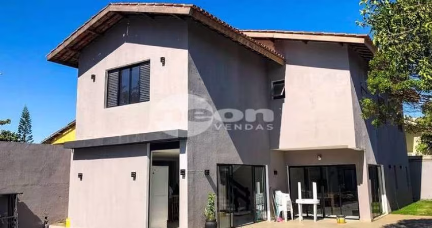Casa com 6 quartos à venda na Rua das Quaresmeiras, 235, Balneário Praia do Pernambuco, Guarujá