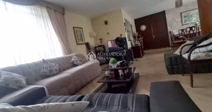 Casa com 5 quartos à venda na Rua Atlântica, 30, Jardim do Mar, São Bernardo do Campo