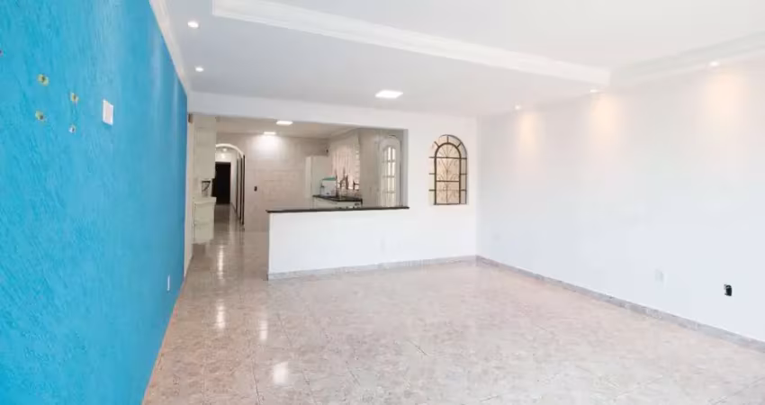 Casa com 3 quartos para alugar na Avenida Áurea, 690, Jardim do Estádio, Santo André