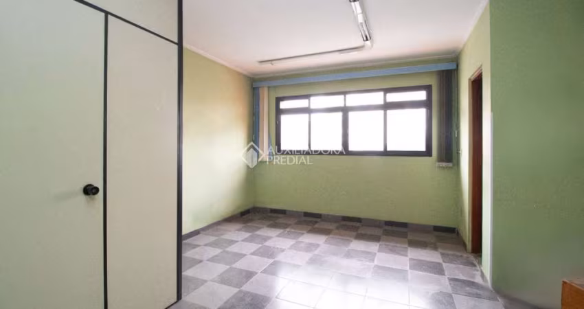 Sala comercial para alugar na Avenida Artur de Queirós, 293, Casa Branca, Santo André