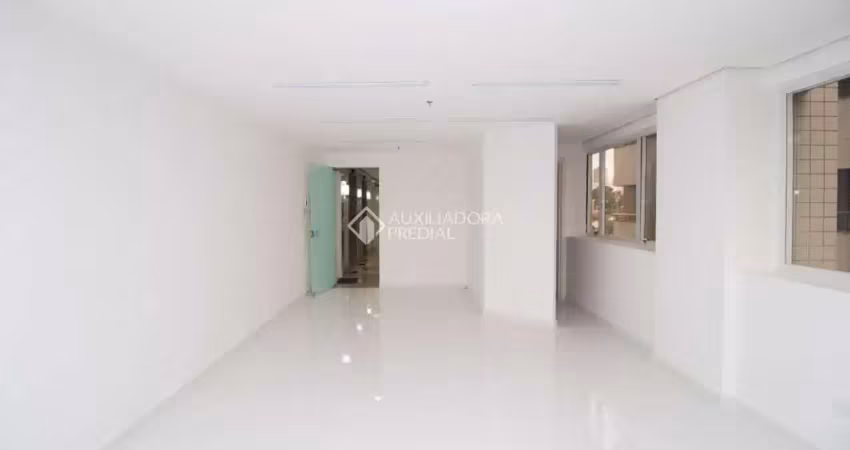 Sala comercial para alugar na Rua Tiradentes, 75, Santa Terezinha, São Bernardo do Campo