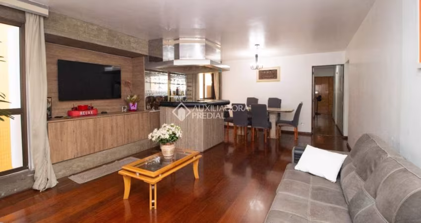 Apartamento com 4 quartos para alugar na Avenida Portugal, 699, Centro, Santo André