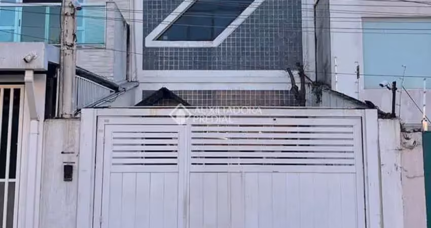 Casa em condomínio fechado com 4 quartos para alugar na Rua Melvin Jones, 44, Vila Bastos, Santo André