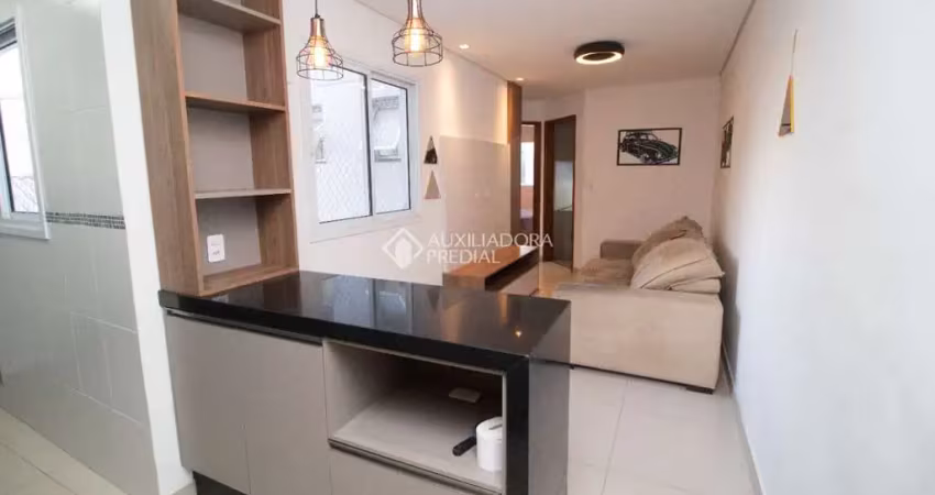 Cobertura com 2 quartos para alugar na Rua Aguapeí, 509, Santa Maria, Santo André