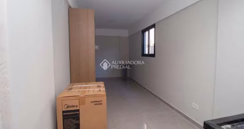 Kitnet / Stúdio para alugar na Rua Oratório, 2138, Parque Oratório, Santo André
