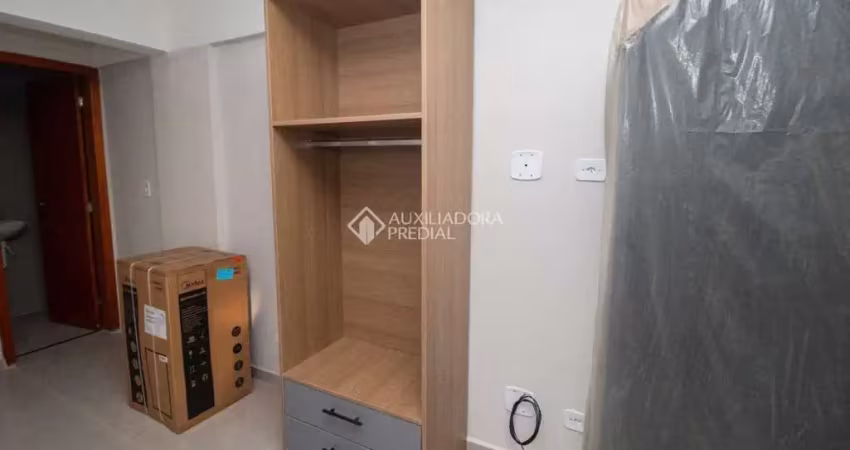 Kitnet / Stúdio para alugar na Rua Oratório, 2138, Parque Oratório, Santo André