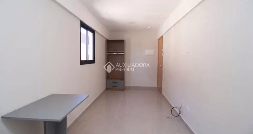 Kitnet / Stúdio para alugar na Rua Oratório, 2138, Parque Oratório, Santo André