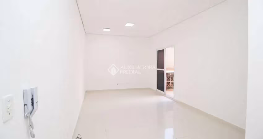 Sala comercial para alugar na Rua Francesco Coppini, 83, Nova Gerty, São Caetano do Sul