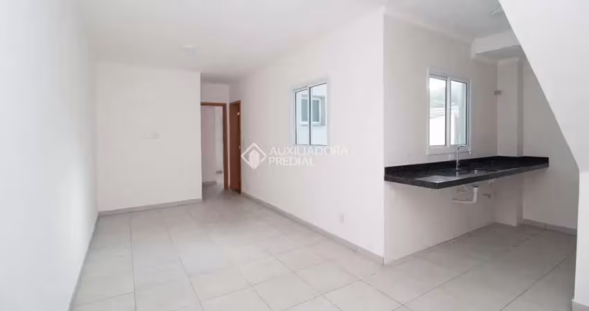 Cobertura com 2 quartos para alugar na Rua Antônio Cubas, 382, Vila Guiomar, Santo André