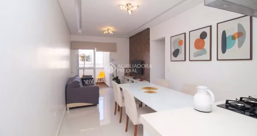 Apartamento com 2 quartos para alugar na Alameda Dona Tereza Cristina, 627, Nova Petrópolis, São Bernardo do Campo