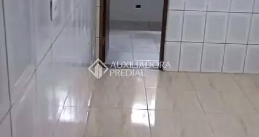Casa com 2 quartos para alugar na Serra do Mar, 490, Cooperativa, São Bernardo do Campo