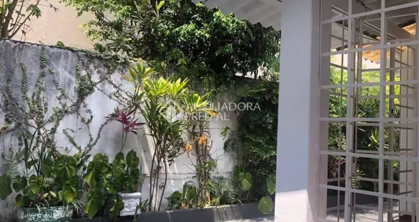 Casa comercial para alugar na Avenida João Ramalho, 49, Vila Assunção, Santo André
