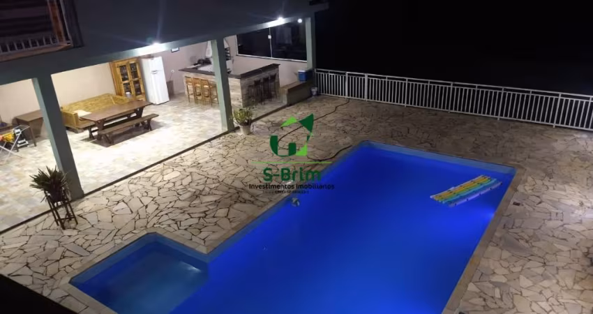 Casa com Área de Lazer Completa à Venda – Atibaia.  Ideal para Moradia ou Lazer em Meio à Natureza.