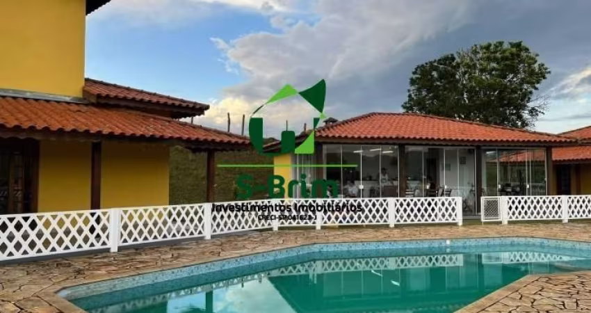 Linda Chácara à Venda com Acesso à Represa – Piracaia/SP