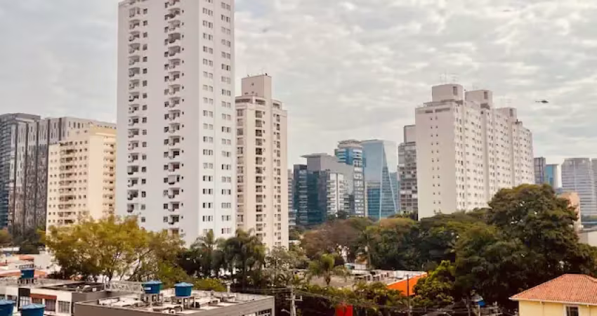 Conjunto comercial com 2 salas no melhor ponto da vila olímpia, clara, ensolarada, 42m2