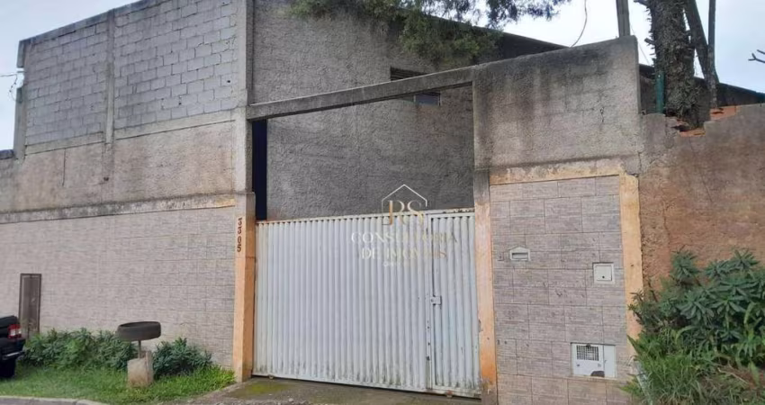 Excelente casa com 2 Galpões à Venda em Suzano
