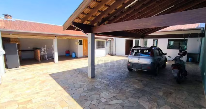 Casa com 2 dormitórios à venda, 160 m² por R$ 530.000,00 - Jardim Reflorenda - Botucatu/SP