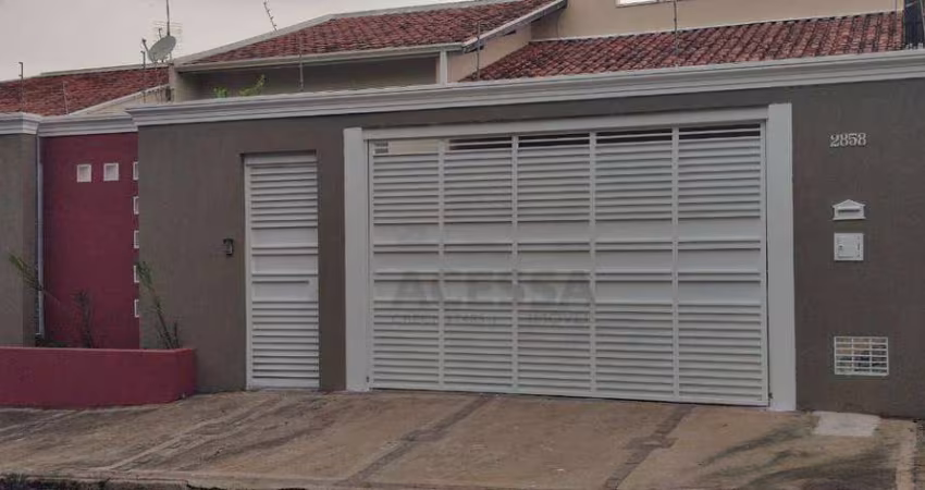 Casa com 3 dormitórios à venda, 200 m² por R$ 600.000,00 - Altos do Paraíso - Botucatu/SP