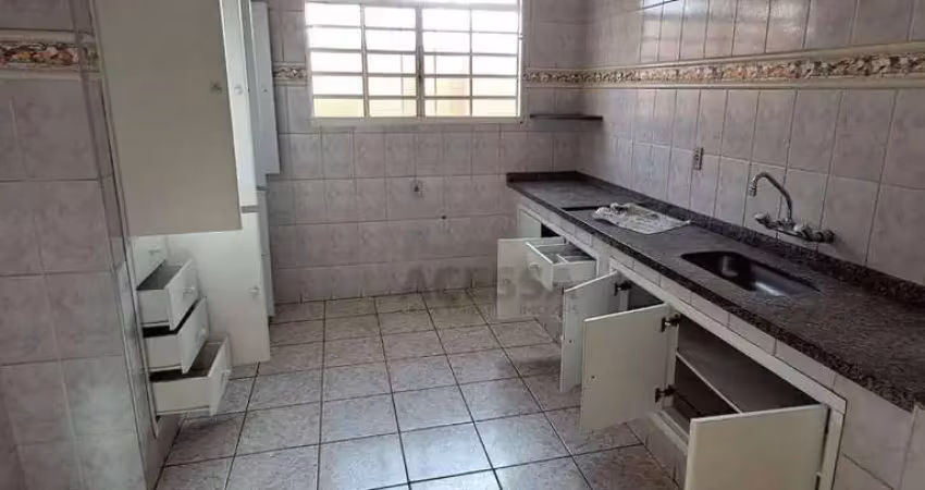 Casa com 3 dormitórios para alugar, 180 m² por r$ 2.500,00/mês - jardim paraíso - botucatu/sp