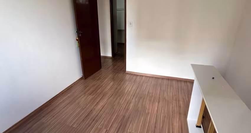 Apartamento com 3 dormitórios para alugar, 80 m² por R$ 2.200 - Jardim Augusta - São José dos Campos/SP