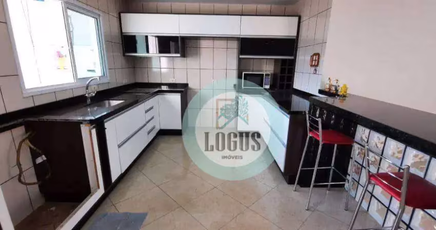 Sobrado com 3 dormitórios à venda, 238 m² por R$ 725.000,00 - Parque João Ramalho - Santo André/SP