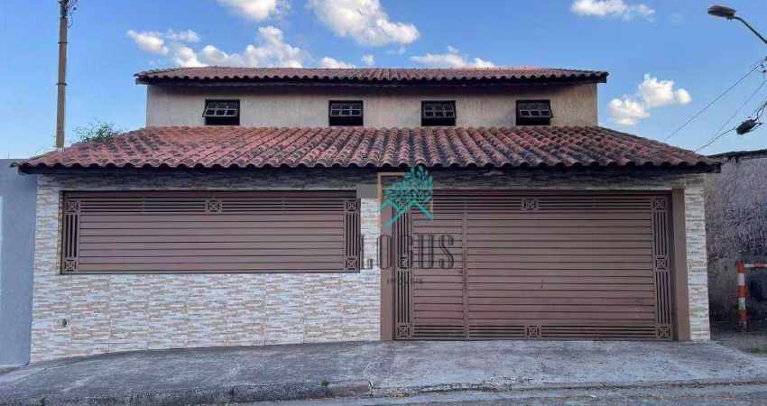 Casa com 3 dormitórios à venda, 210 m² por R$ 560.000,00 - Vila Lutécia - Santo André/SP