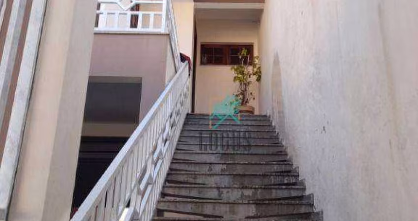 Sobrado com 3 dormitórios à venda, 276 m² por R$ 750.000,00 - Parque Selecta - São Bernardo do Campo/SP