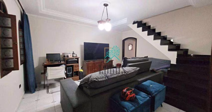 Sobrado IMPECÁVEL bem distribuído com 189m² composto por 3 dormitórios sendo 1 suíte, à venda por R$ 775.000 - Parque Selecta, SBC/SP