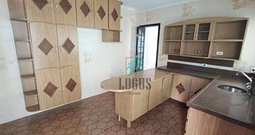 Casa Térrea bem distribuída, são 156m² com 3 dormitórios sendo 1 suíte, á venda por R$ 585.000 - Paulicéia, SBC/SP