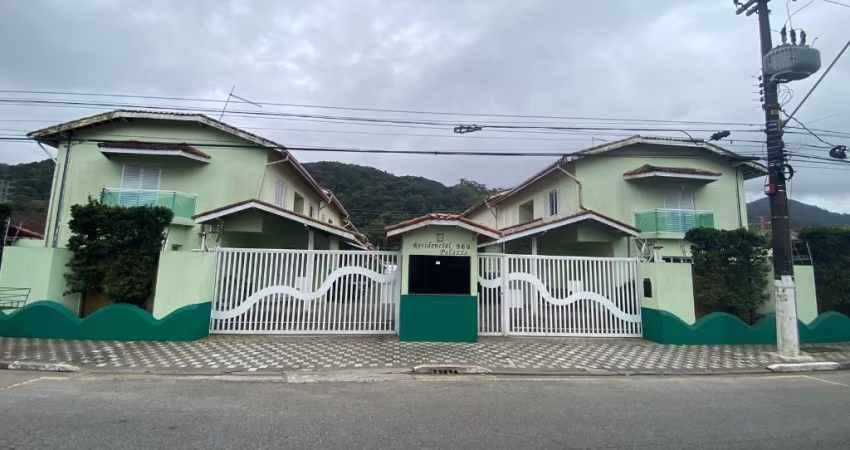 Sobrado de Condomínio a 150m da Praia no Centro