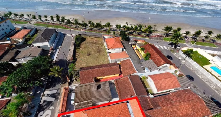 Casa em 2 lotes a beira mar no Solemar