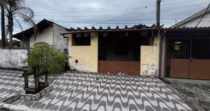 Casa a poucos metros da Praia