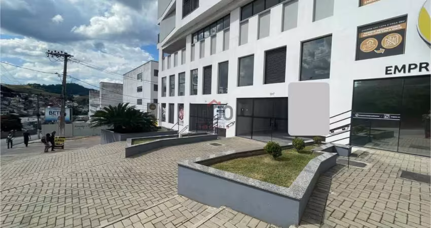 Ponto comercial para alugar na Avenida Barão do Rio Branco, Manoel Honório, Juiz de Fora