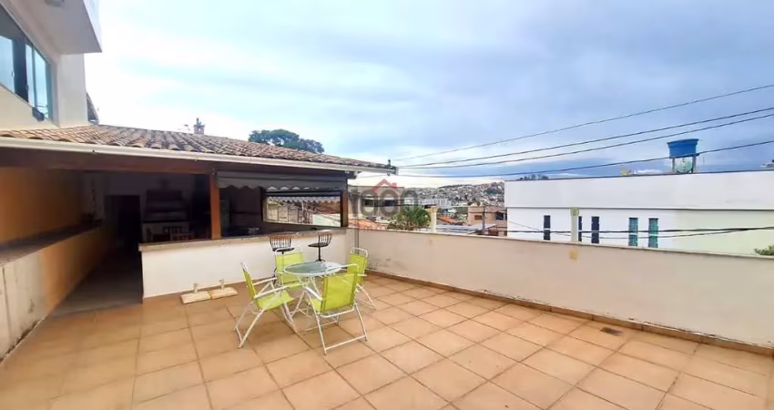 Casa com 5 quartos à venda na Rua Doutor Luiz Augusto Nagem Assad, Costa Carvalho, Juiz de Fora