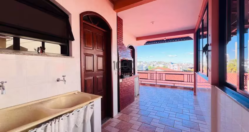 Casa com 3 quartos à venda na Rua General Mário Xavier, Jardim das Laranjeiras, Juiz de Fora