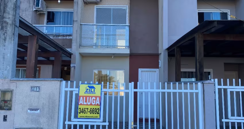 Sobrado para aluguel com 68 metros quadrados com 2 quartos em Aventureiro - Joinville - SC