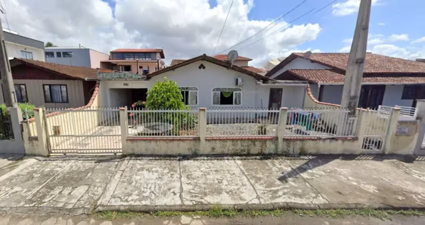 Casa com 3 quartos à venda na Rua David Thomas Pereira, 445, Aventureiro, Joinville