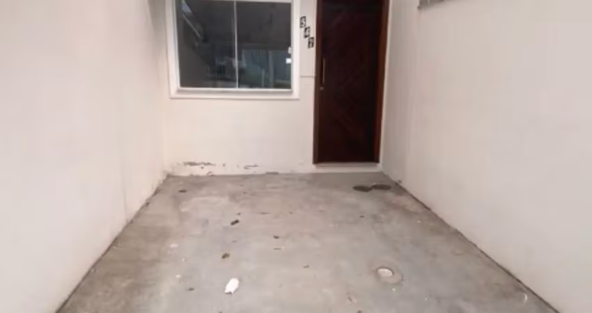 Sobrado geminado medindo 54m², situado no bairro jardim iririu, joinville/sc.