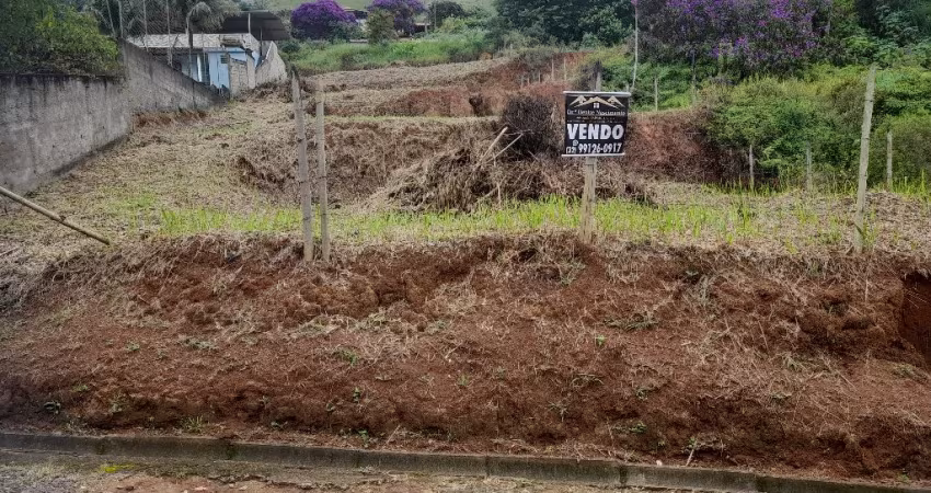 Excelente localização, no Condomínio  Recanto do sol, local seguro, e muita tranquilidade