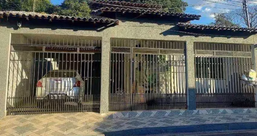 Casa com 3 quartos à venda na Rua São Sebastião, 1, Cristo Rei, Várzea Grande