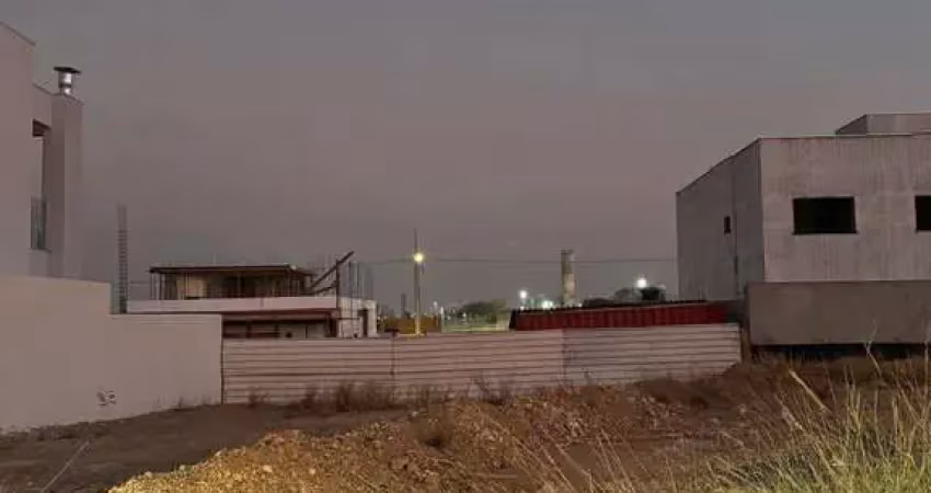 Terreno em condomínio fechado à venda na Rodovia Arquiteto Hélder Cândia, 9, Ribeirão do Lipa, Cuiabá