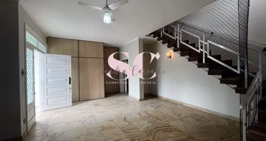 Casa espaçosa na Ponta da Praia – Conforto, localização privilegiada e amplo espaço para sua família!