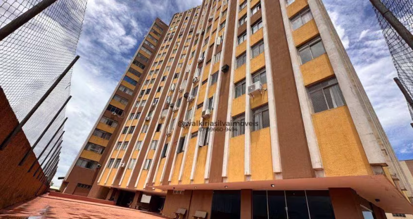 Apartamento reformado 03 quartos com suíte- Centro