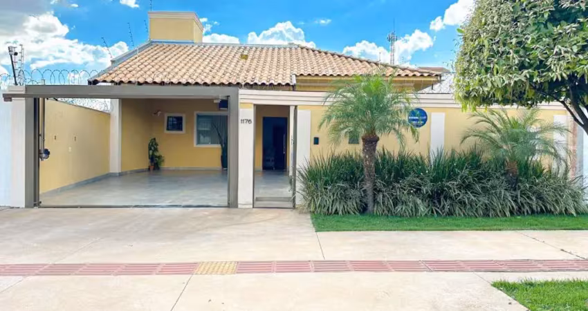 Casa à venda com suíte piscina - Vilas Boas